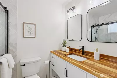 9002 34th Avenue SW, Seattle, WA 98126 - Photo 10