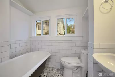 3443 21st Avenue W, Seattle, WA 98199 - Photo 20