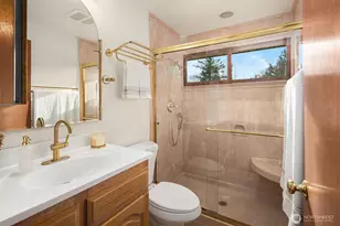 17027 136th Pl SE, Renton, WA 98058 - Photo 14