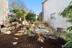 9216 NW Bartolomew Dr, Portland, OR 97229 - Photo 26