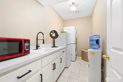 9216 NW Bartolomew Drive, Portland, OR 97229 - Photo 14