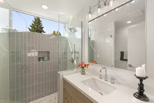 911 N 98th St, Seattle, WA 98103 - Photo 16