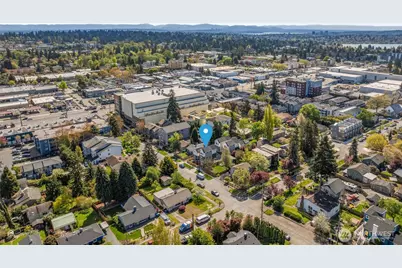 911 N 98th Street #B, Seattle, WA 98103 - Photo 26