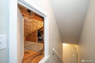 407 18th St SW, Puyallup, WA 98371 - Photo 36