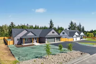 900 Barbara Ln, Centralia, WA 98531 - Photo 2