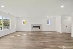 679 Salzer Crk Dr, Centralia, WA 98531 - Photo 8