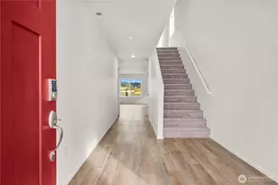 679 Salzer Crk Dr, Centralia, WA 98531 - Photo 2