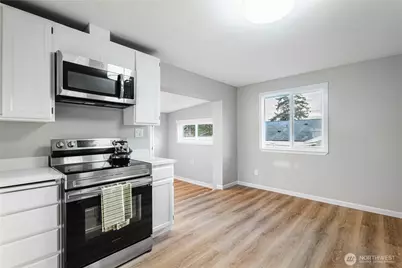 534 Juniper St, Bremerton, WA 98310 - Photo 8