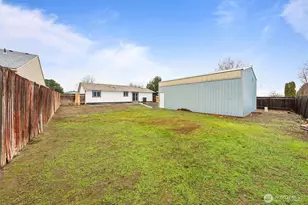 445 E Rainer St, Othello, WA 99344 - Photo 32