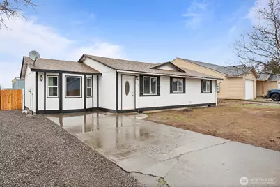445 E Rainer Street, Othello, WA 99344 - Photo 2