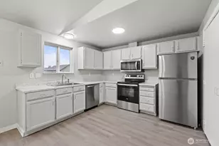 445 E Rainer St, Othello, WA 99344 - Photo 16