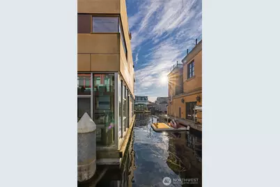 2369 Fairview Avenue E #6, Seattle, WA 98102 - Photo 10