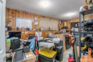 707 Alvord Ave N, Kent, WA 98031 - Photo 18