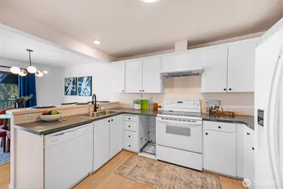 17904 23rd Lane NE #E-301, Shoreline, WA 98155 - Photo 14