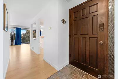 17904 23rd Lane NE #E-301, Shoreline, WA 98155 - Photo 4