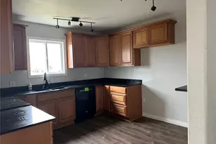 608 W Scott St, Aberdeen, WA 98520 - Photo 6