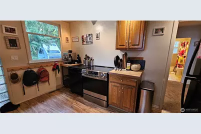 6810 NE Bergman Road, Bainbridge Island, WA 98110 - Photo 18