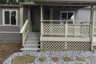 8215 192nd St Ct E, Spanaway, WA 98387 - Photo 2