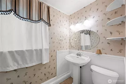 16114 SE Newport Way, Bellevue, WA 98006 - Photo 22