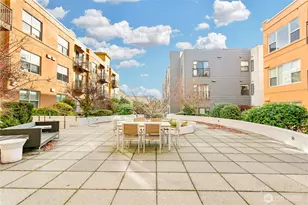 413 NE 70th St, Seattle, WA 98115 - Photo 4