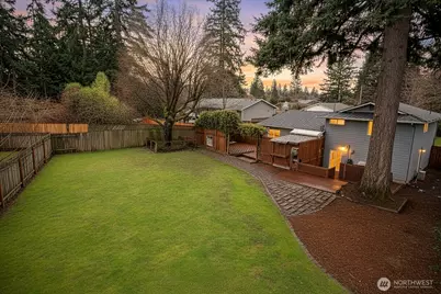 20011 35th Avenue W, Lynnwood, WA 98036 - Photo 28