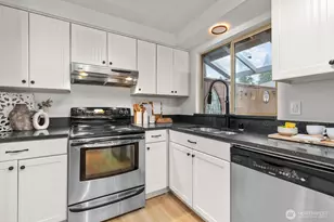 20011 35th Ave W, Lynnwood, WA 98036 - Photo 8