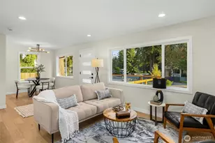 922 NE 117th St, Seattle, WA 98125 - Photo 6