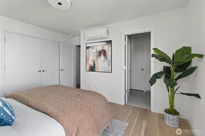 4519 D Bagley Avenue N, Seattle, WA 98103 - Photo 10