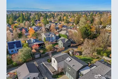 8605 5th Avenue NE #B, Seattle, WA 98115 - Photo 32