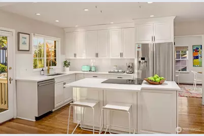 4525 NE 41st Street, Seattle, WA 98105 - Photo 12