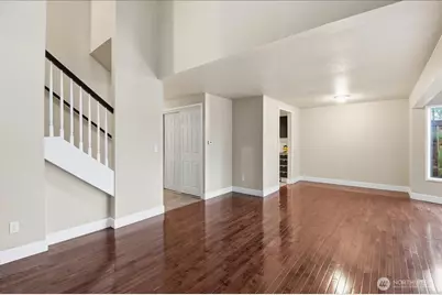 1596 Aberdeen Court SE, Renton, WA 98055 - Photo 4