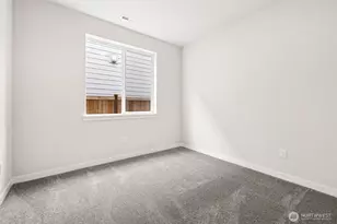 8820 126th St E, Puyallup, WA 98373 - Photo 6