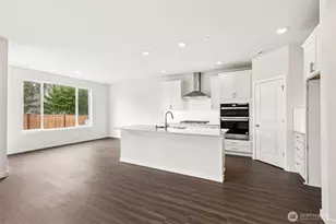 8820 126th St E, Puyallup, WA 98373 - Photo 8