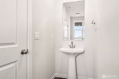 8820 126th Street E, Puyallup, WA 98373 - Photo 4