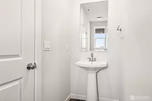 8820 126th St E, Puyallup, WA 98373 - Photo 4