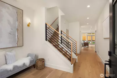 3003 NE 88th Street, Seattle, WA 98115 - Photo 2