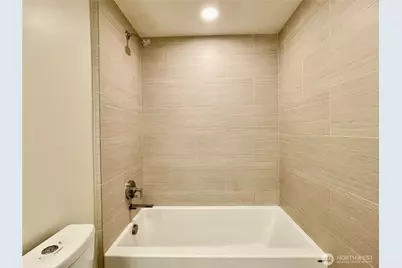 121 Stewart Street #401, Seattle, WA 98101 - Photo 26