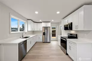 200 S Alder Ave, Granite Falls, WA 98252 - Photo 2