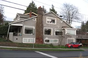 4002 2nd Ave NE, Seattle, WA 98105 - Photo 2