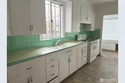 4002 2nd Avenue NE, Seattle, WA 98105 - Photo 14