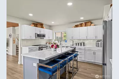 2540 E Phinney Bay Place, Bremerton, WA 98312 - Photo 8