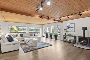 2540 E Phinney Bay Pl, Bremerton, WA 98312 - Photo 12