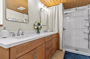 2540 E Phinney Bay Pl, Bremerton, WA 98312 - Photo 36