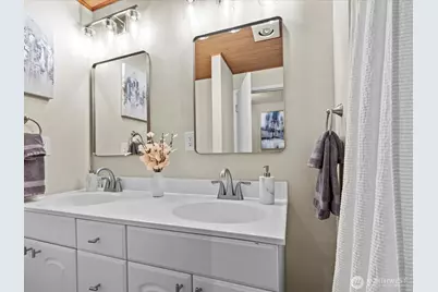 2540 E Phinney Bay Place, Bremerton, WA 98312 - Photo 30