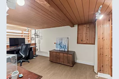 2540 E Phinney Bay Place, Bremerton, WA 98312 - Photo 28