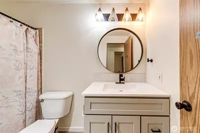 1716 Scenic Drive, Everett, WA 98203 - Photo 20