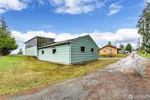 1922 W 7th St, Port Angeles, WA 98363 - Photo 36