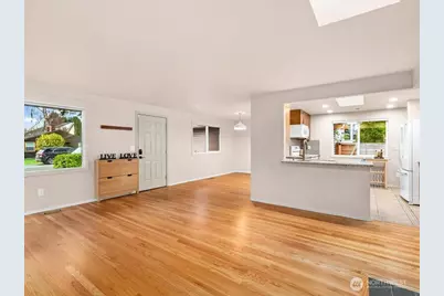 8706 13th Avenue NW, Seattle, WA 98117 - Photo 2