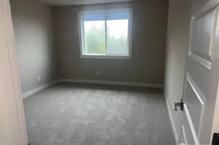 5550 NW Bonfire Ct, Bremerton, WA 98312 - Photo 8