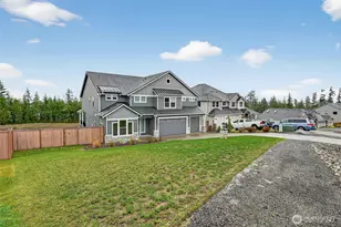 5550 NW Bonfire Ct, Bremerton, WA 98312 - Photo 4